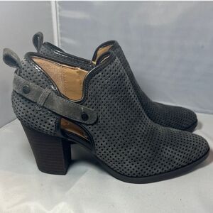 Franco Sarto Ankle Booties W/Buckle 8.5 Charcoal Gray Suede Heeled Boots